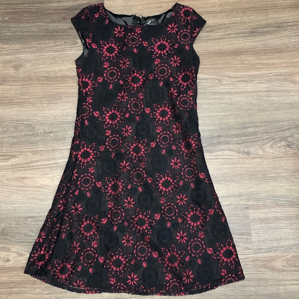Ebza / XL / with black lace detail